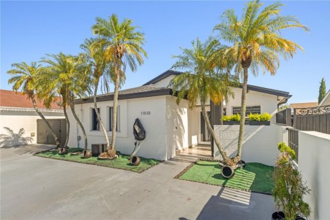 Villa ou maison à Miami, Floride 3 chambres, 168.9 m2 № 2085427