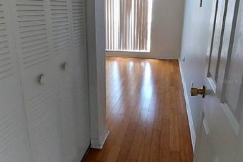 Condo in Clearwater, Florida, 3 bedrooms  № 2216047 - photo 9