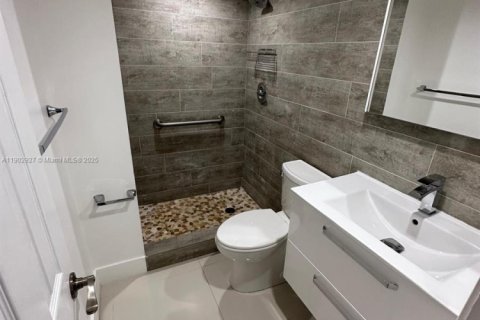 Copropriété à vendre à Aventura, Floride: 2 chambres, 113.34 m2 № 1956438 - photo 12