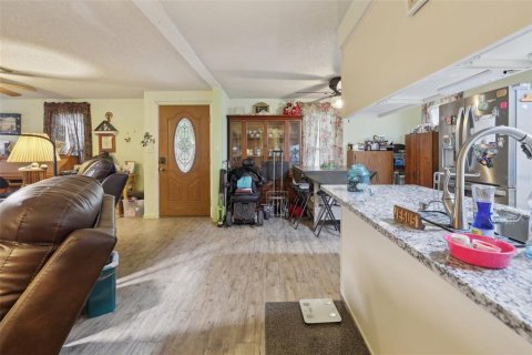 House in Brooksville, Florida 2 bedrooms, 127.46 sq.m. № 1717993 - photo 14
