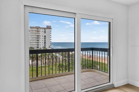 Condo in Ormond Beach, Florida, 2 bedrooms  № 2381357 - photo 6
