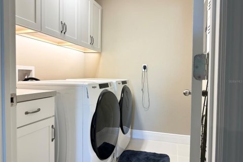 Townhouse in Winter Garden, Florida 4 bedrooms, 190.64 sq.m. № 2378099 - photo 8