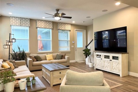 Townhouse in Winter Garden, Florida 4 bedrooms, 190.64 sq.m. № 2378099 - photo 7