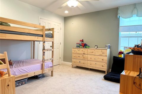 Townhouse in Winter Garden, Florida 4 bedrooms, 190.64 sq.m. № 2378099 - photo 11