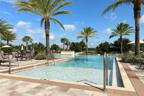 Townhouse in Winter Garden, Florida 4 bedrooms, 190.64 sq.m. № 2378099 - photo 29