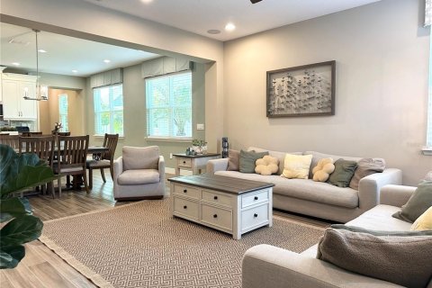 Townhouse in Winter Garden, Florida 4 bedrooms, 190.64 sq.m. № 2378099 - photo 17