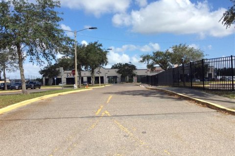 Commercial property in Kissimmee, Florida 836.12 sq.m. № 1411457 - photo 8