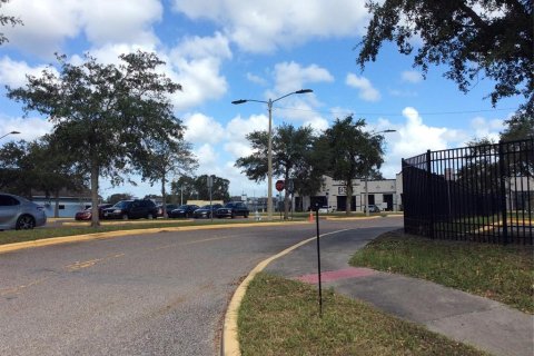 Immobilier commercial à vendre à Kissimmee, Floride: 836.12 m2 № 1411457 - photo 9