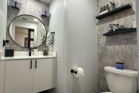 Townhouse in Doral, Florida 3 bedrooms, 196.58 sq.m. № 1951820 - photo 6