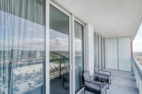 Copropriété à vendre à Hallandale Beach, Floride: 2 chambres, 96.34 m2 № 2042242 - photo 28