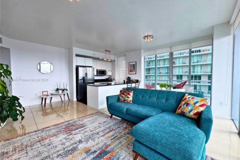 Condo in Miami, Florida, 2 bedrooms  № 1933525 - photo 3