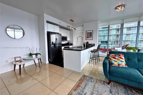Condo in Miami, Florida, 2 bedrooms  № 1933525 - photo 5