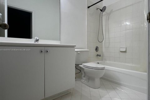 Adosado en venta en Miami, Florida, 3 dormitorios, 155.15 m2 № 1936661 - foto 22