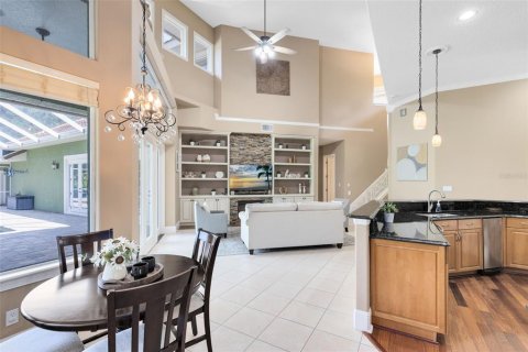 Casa en venta en Winter Springs, Florida, 5 dormitorios, 378.86 m2 № 1916182 - foto 13
