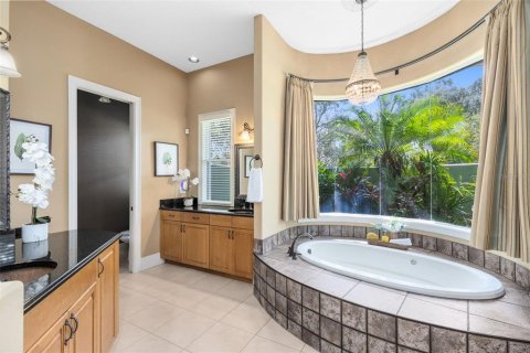 Casa en venta en Winter Springs, Florida, 5 dormitorios, 378.86 m2 № 1916182 - foto 21