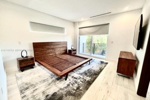 Villa ou maison à louer à Miami, Floride: 3 chambres, 204.38 m2 № 2426624 - photo 6