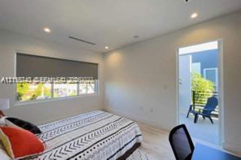 Villa ou maison à louer à Miami, Floride: 3 chambres, 204.38 m2 № 2426624 - photo 17