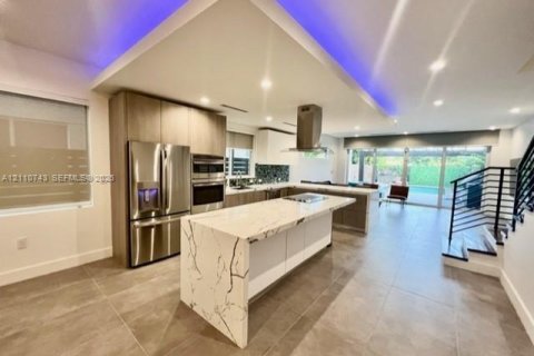 Villa ou maison à louer à Miami, Floride: 3 chambres, 204.38 m2 № 2426624 - photo 25
