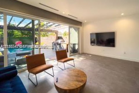 Villa ou maison à Miami, Floride 3 chambres, 204.38 m2 № 2426624