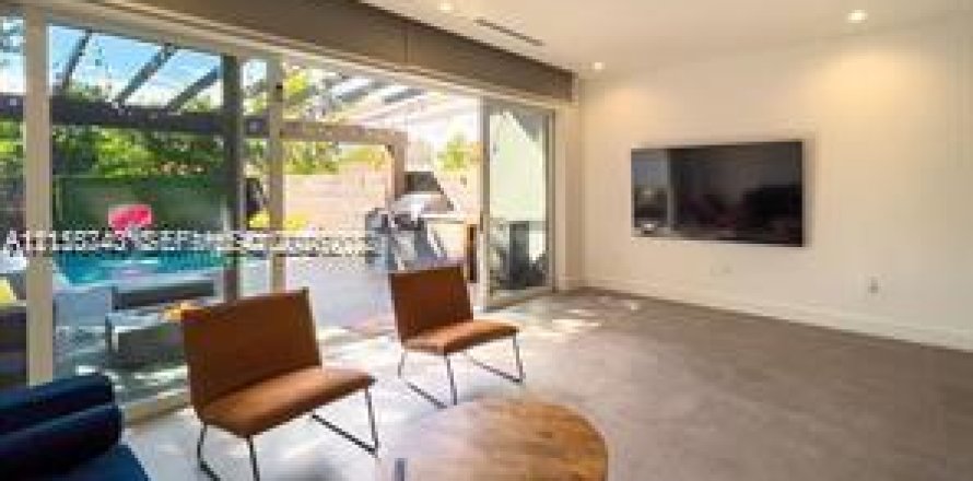 Villa ou maison à Miami, Floride 3 chambres, 204.38 m2 № 2426624