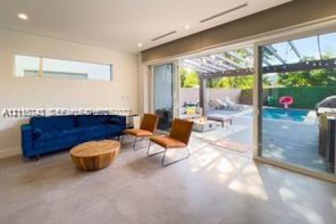 Villa ou maison à louer à Miami, Floride: 3 chambres, 204.38 m2 № 2426624 - photo 28
