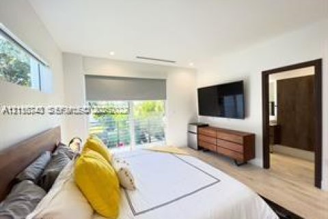 Villa ou maison à louer à Miami, Floride: 3 chambres, 204.38 m2 № 2426624 - photo 9