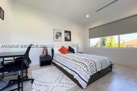 Villa ou maison à louer à Miami, Floride: 3 chambres, 204.38 m2 № 2426624 - photo 16