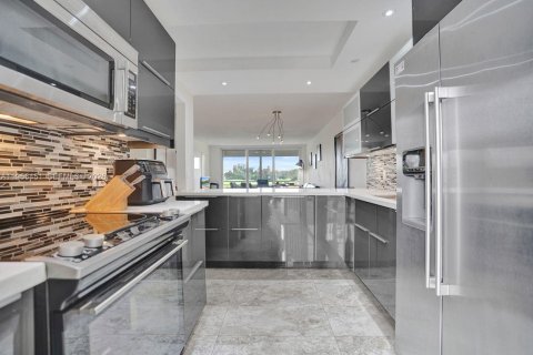 Copropriété à vendre à Pompano Beach, Floride: 2 chambres, 102.19 m2 № 2010599 - photo 7