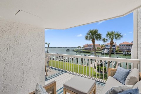 Townhouse in Clearwater, Florida 4 bedrooms, 209.03 sq.m. № 1912496 - photo 13