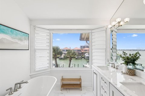 Townhouse in Clearwater, Florida 4 bedrooms, 209.03 sq.m. № 1912496 - photo 26