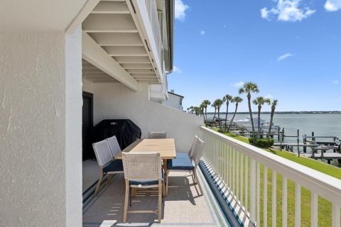 Townhouse in Clearwater, Florida 4 bedrooms, 209.03 sq.m. № 1912496 - photo 12