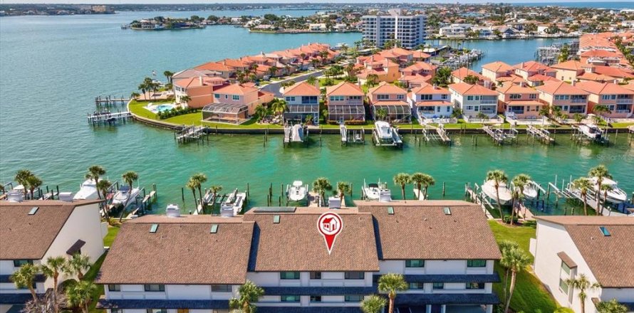 Touwnhouse à Clearwater, Floride 4 chambres, 209.03 m2 № 1912496