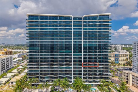 Condo in Pompano Beach, Florida, 2 bedrooms  № 1856945 - photo 2