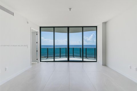 Condo in Pompano Beach, Florida, 2 bedrooms  № 1856945 - photo 30