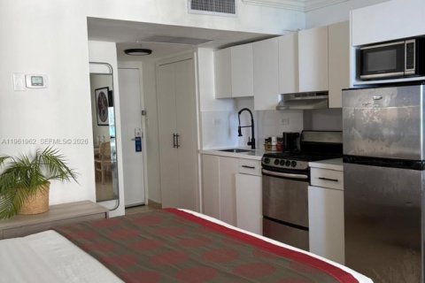 Copropriété à vendre à Sunny Isles Beach, Floride: 33.44 m2 № 2026603 - photo 5