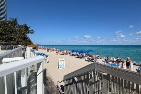 Copropriété à vendre à Sunny Isles Beach, Floride: 33.44 m2 № 2026603 - photo 16