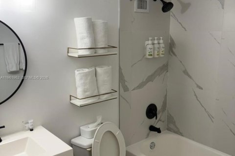 Copropriété à vendre à Sunny Isles Beach, Floride: 33.44 m2 № 2026603 - photo 4