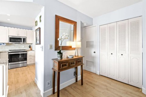 Condo in Jupiter, Florida, 2 bedrooms № 2246450 - photo 12