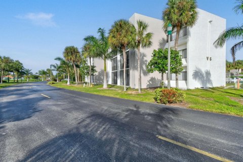 Condo in Jupiter, Florida, 2 bedrooms № 2246450 - photo 2
