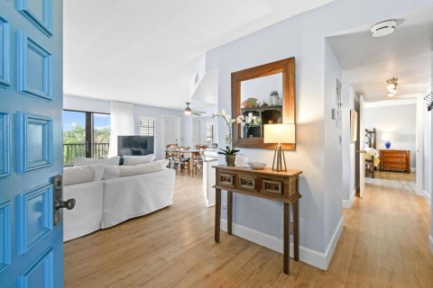 Condo in Jupiter, Florida, 2 bedrooms № 2246450 - photo 4