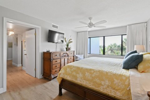 Condo in Jupiter, Florida, 2 bedrooms № 2246450 - photo 19