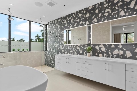 Villa ou maison à vendre à Fort Lauderdale, Floride: 4 chambres, 403.29 m2 № 1943861 - photo 27