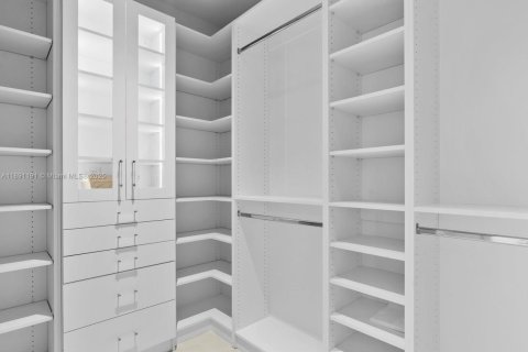 Villa ou maison à vendre à Fort Lauderdale, Floride: 4 chambres, 403.29 m2 № 1943861 - photo 25