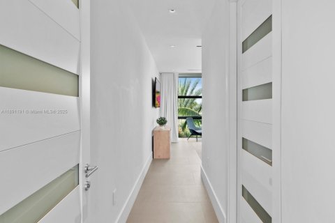 Villa ou maison à vendre à Fort Lauderdale, Floride: 4 chambres, 403.29 m2 № 1943861 - photo 29