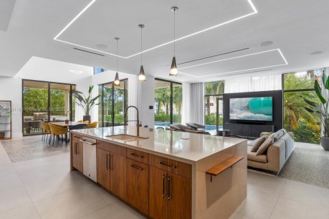 Villa ou maison à vendre à Fort Lauderdale, Floride: 4 chambres, 403.29 m2 № 1943861 - photo 14
