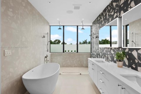 Villa ou maison à vendre à Fort Lauderdale, Floride: 4 chambres, 403.29 m2 № 1943861 - photo 26