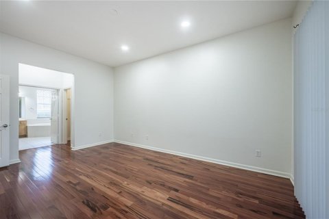 Casa en venta en Wesley Chapel, Florida, 4 dormitorios, 281.31 m2 № 1559397 - foto 15