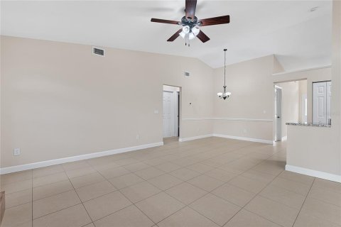 Casa en venta en Palm Coast, Florida, 3 dormitorios, 184.32 m2 № 2416424 - foto 23
