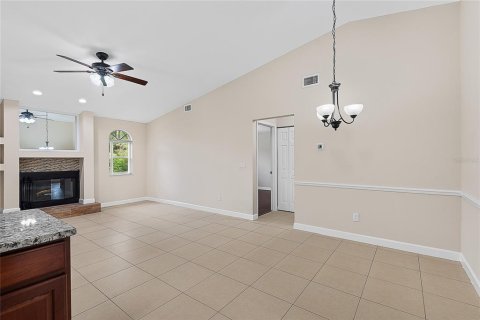 Casa en venta en Palm Coast, Florida, 3 dormitorios, 184.32 m2 № 2416424 - foto 19