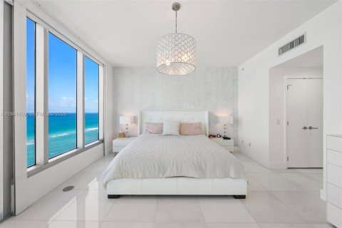 Condominio en venta en Miami Beach, Florida, 2 dormitorios, 119.84 m2 № 2191369 - foto 10